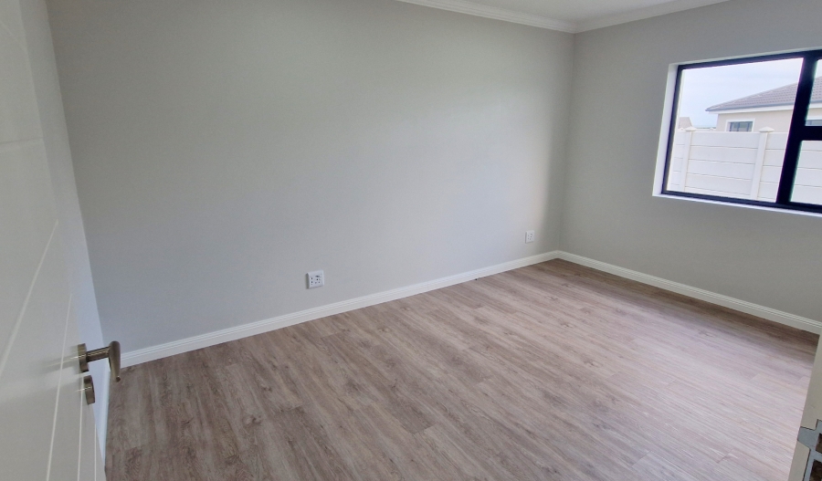 3 Bedroom Property for Sale in Paradise Beach Eastern Cape